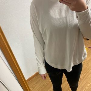 White Joy Lab sweater😍